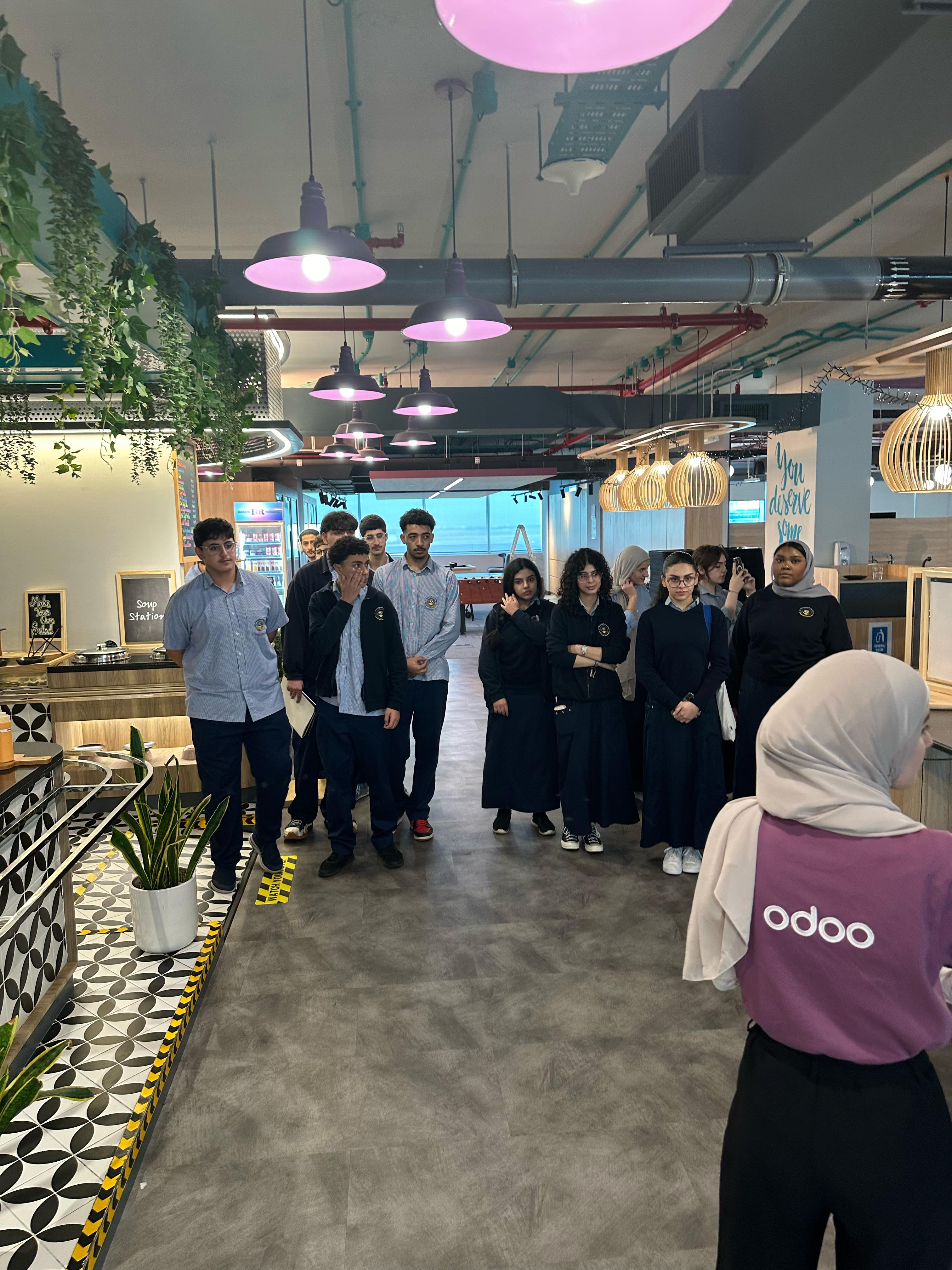 زيارة الطلاب المشاركين  في مسابقة Company Program