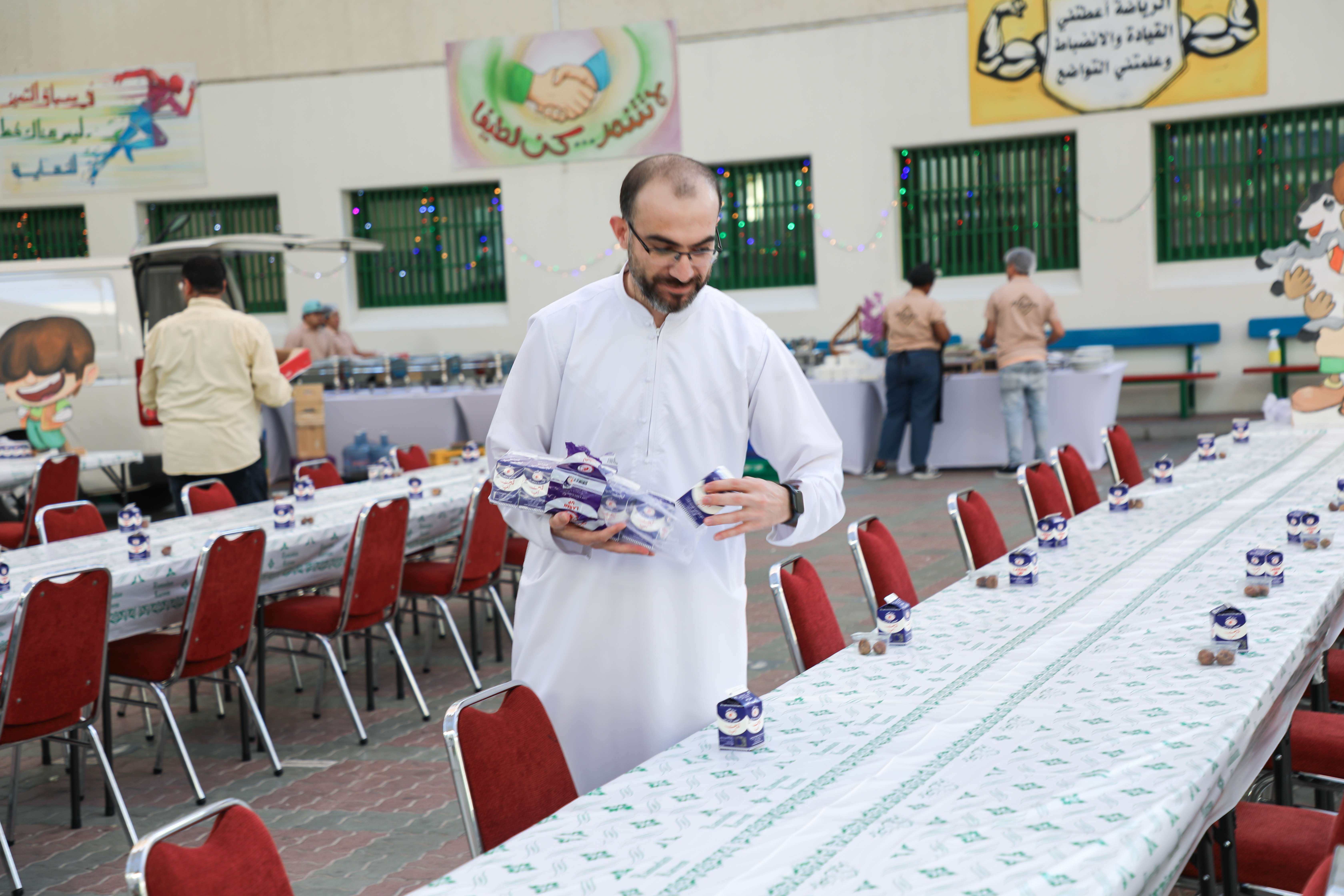 افطار رمضان لطلاب الصف الثاني عشر- بنين  مع المعلمين