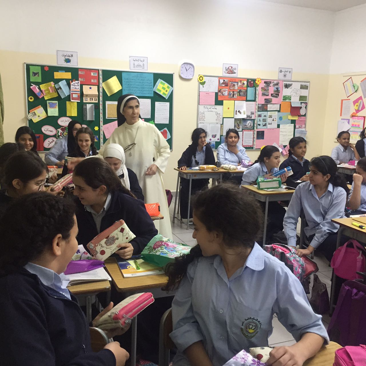 تكريم الكادر المدرسي والطلبة