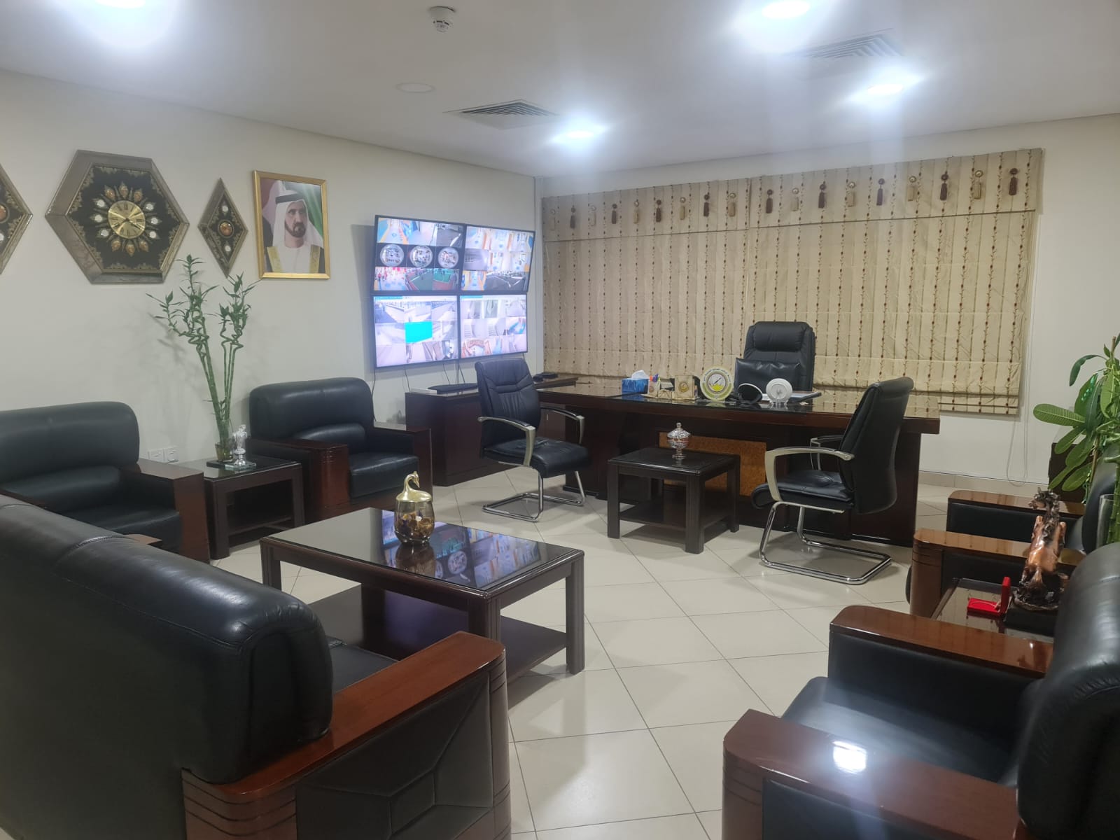 المدرسة بالصور 