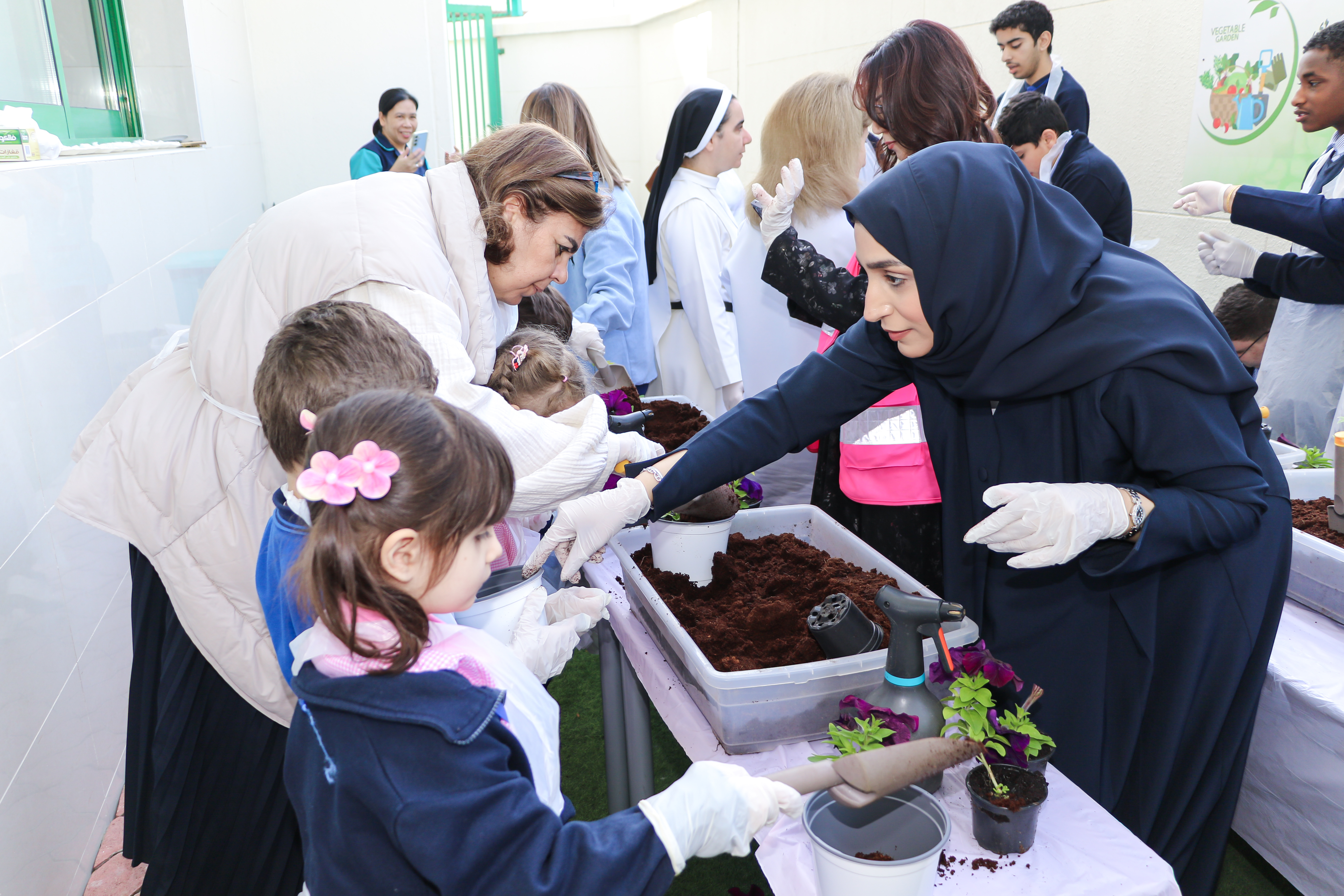 ورشة عمل زراعية ( ماذا ازرع في حديقتي ) بالتعاون مع بلدية دبي