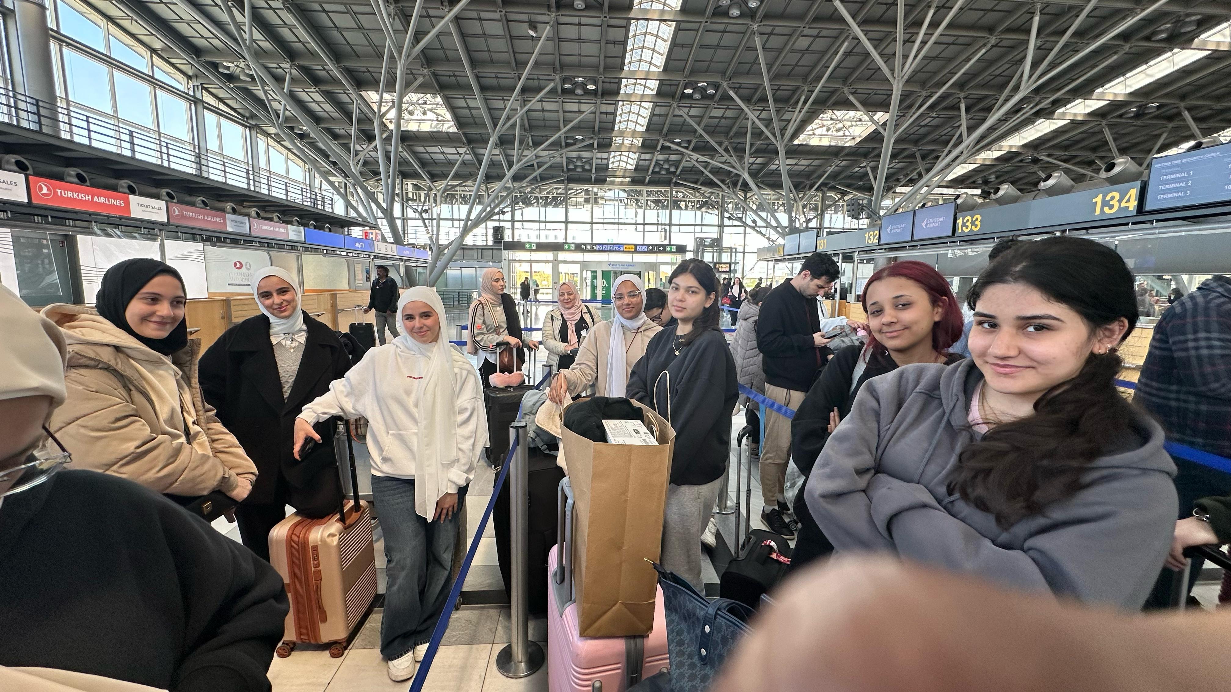 رحلة لطلاب وطالبات مدرسة الراشد الصالح إلى سويسرا وألمانيا