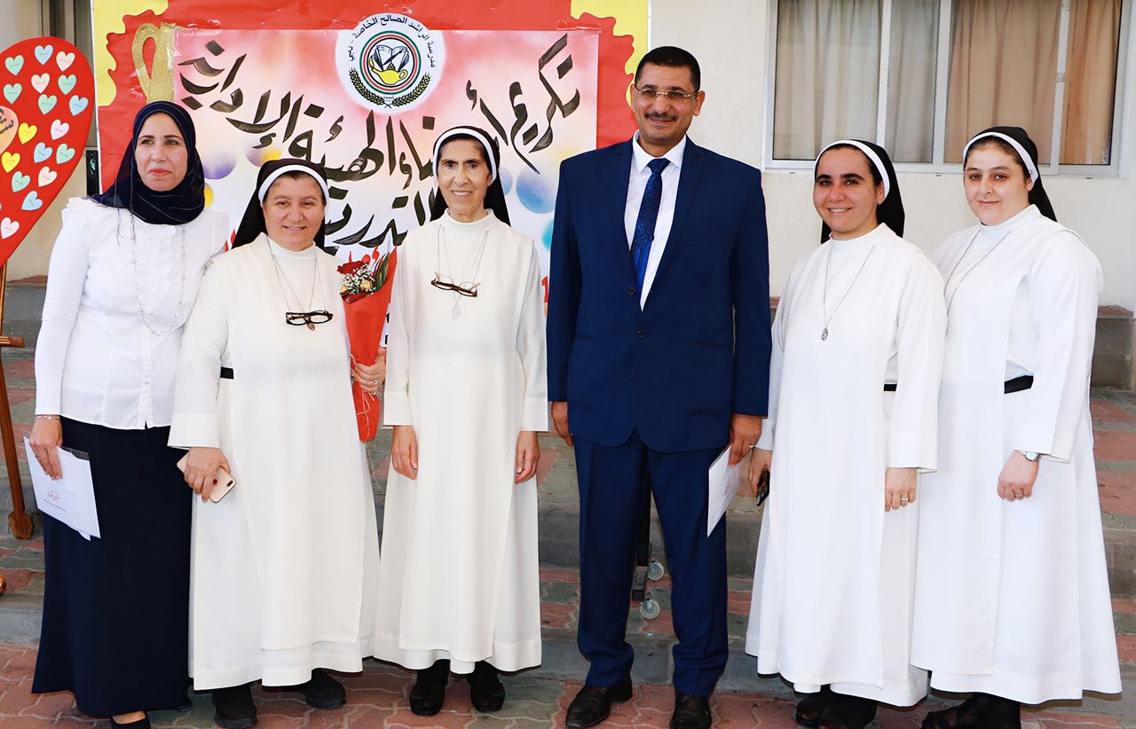 تكريم الكادر المدرسي