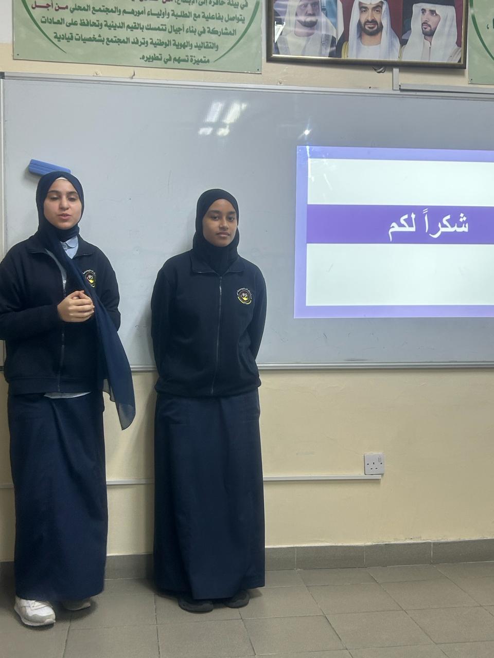  فعالية وقفة مع شاعر (أبو تمام) 