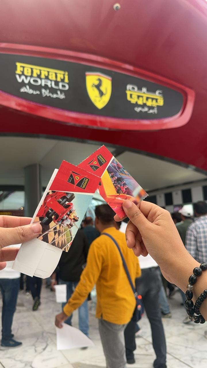 رحلة ثقافية ترفيهية إلى صفوف السابع والثامن والتاسع - بنات ( مسجد السيخ زايد -أبو ظبي  وألعاب فيراري )
