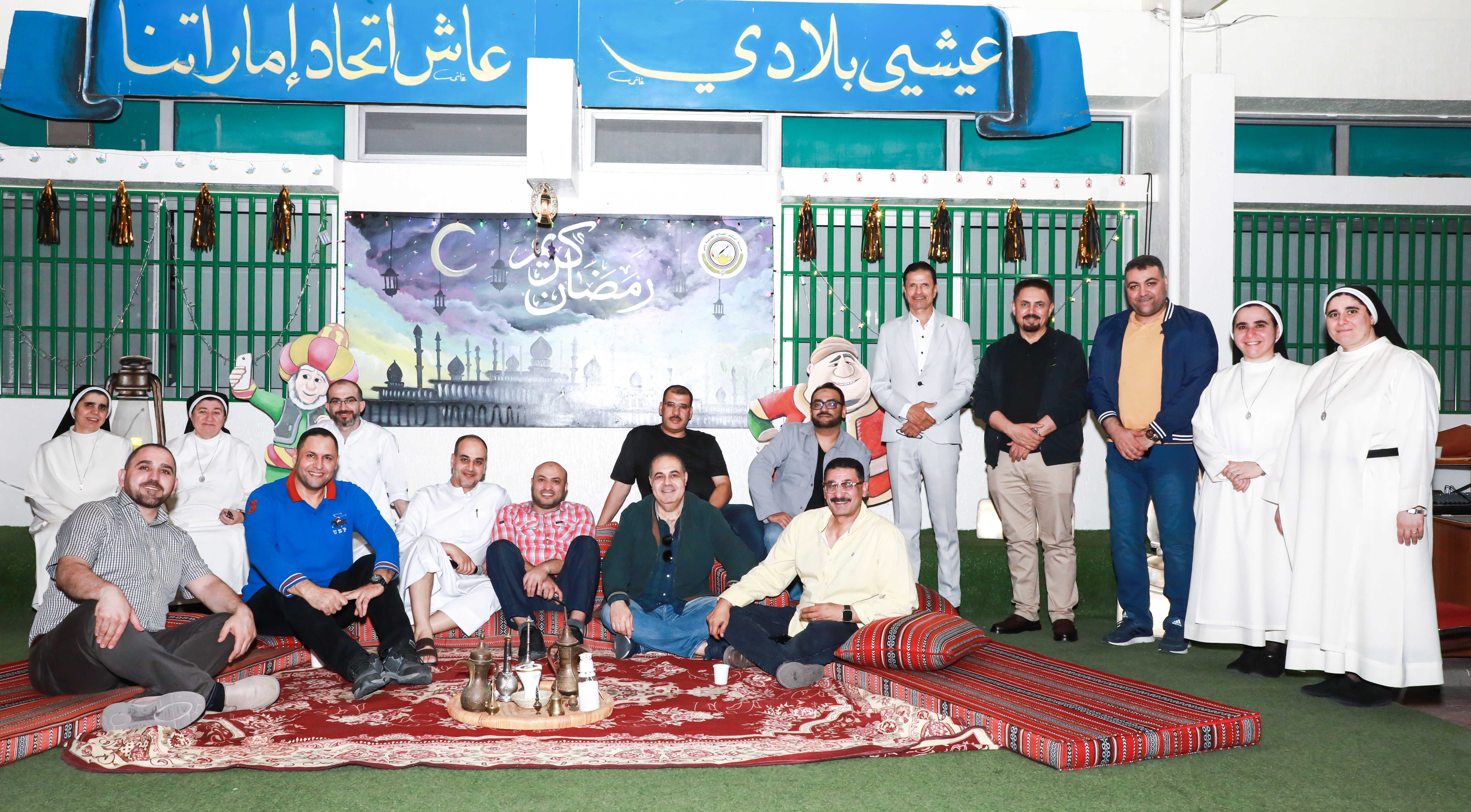 افطار رمضان لطلاب الصف الثاني عشر- بنين  مع المعلمين