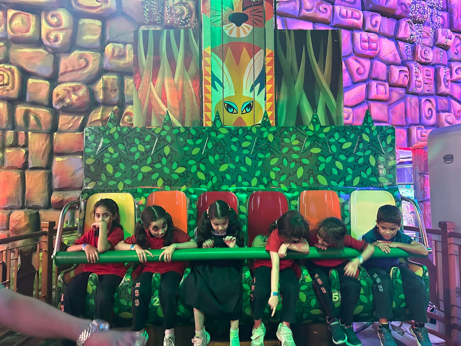 رحلة الصف الاول الأساسي إلى ( Adventureland )