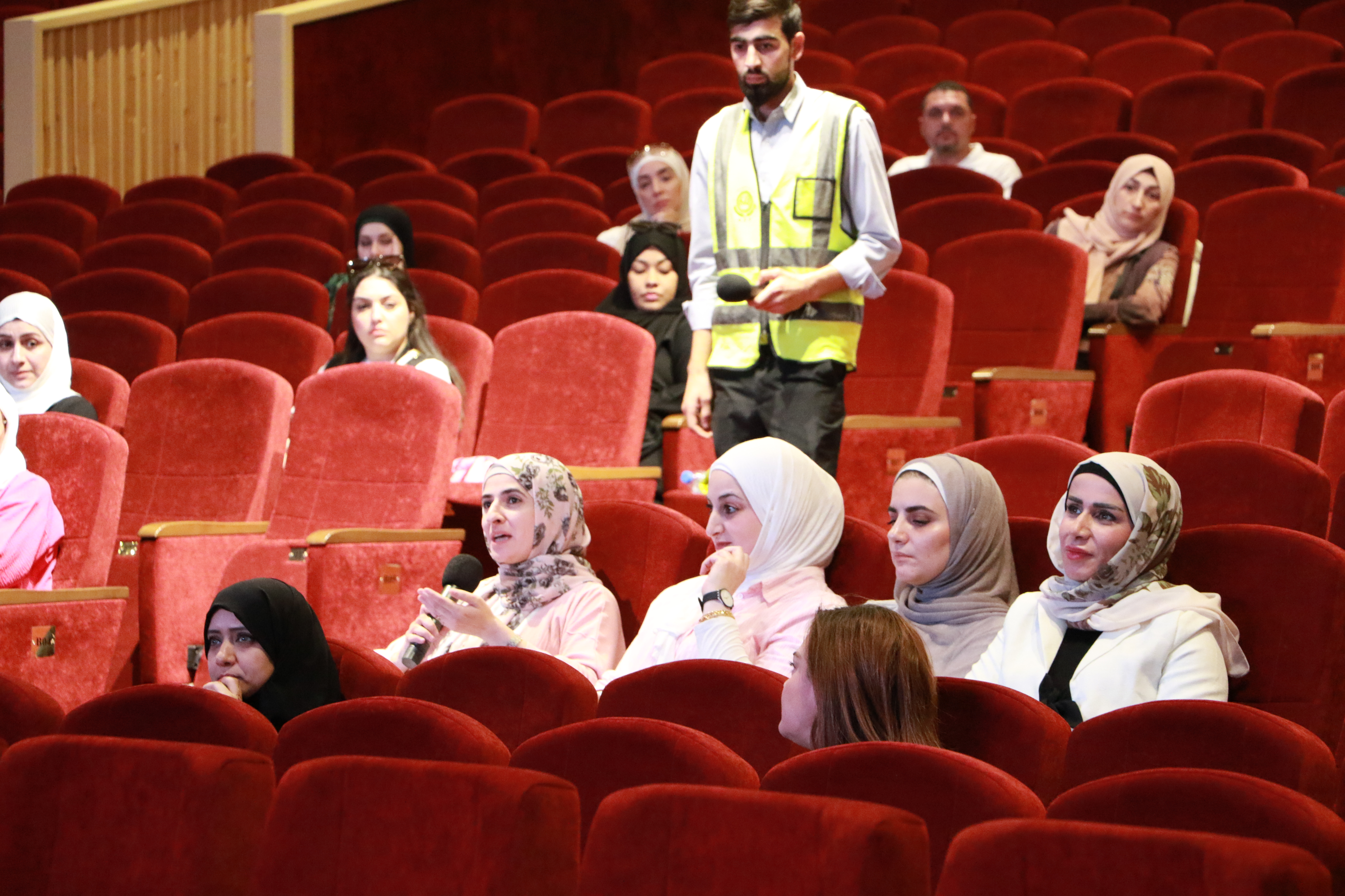 فن التعامل مع الطفل والمراهق