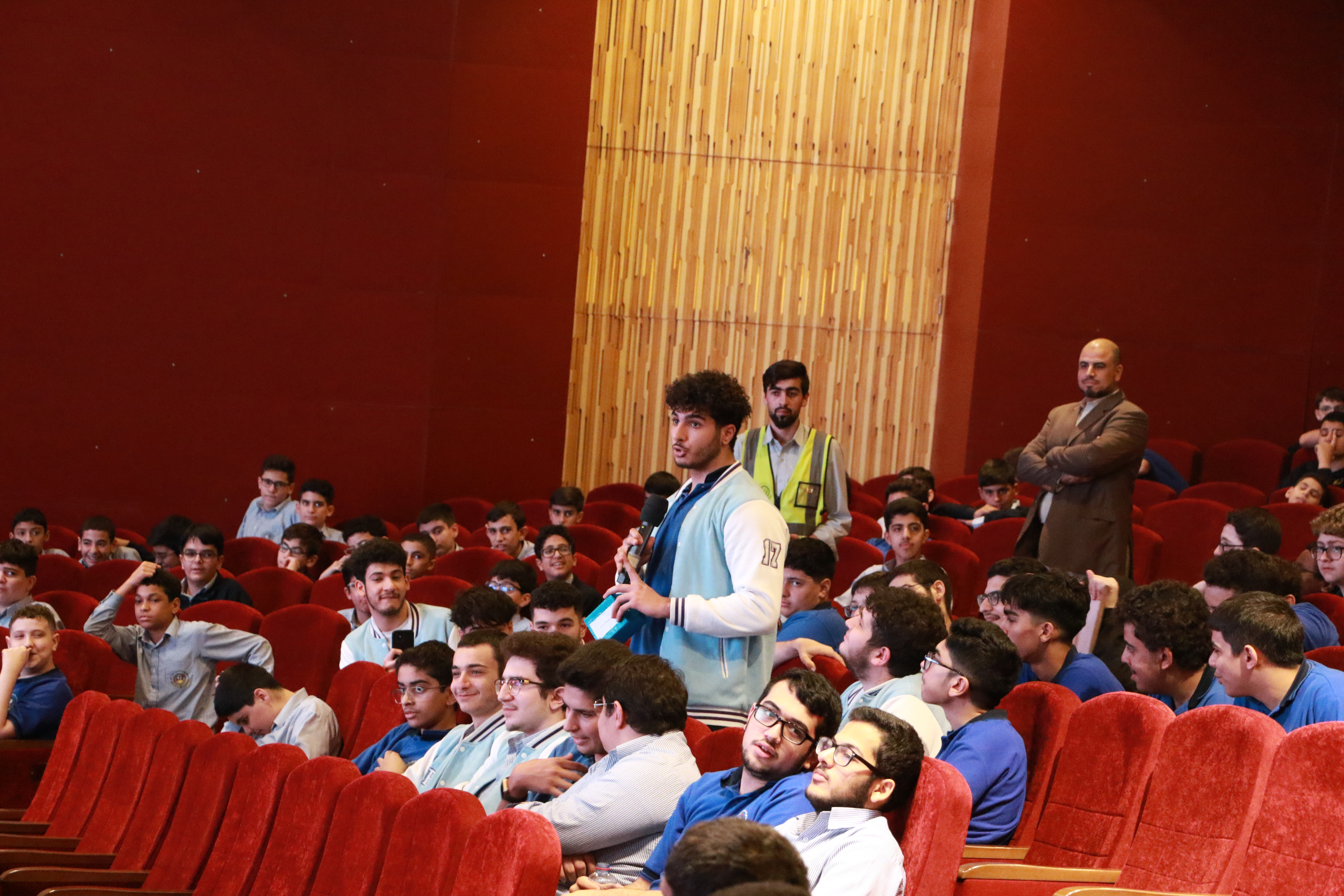 ورشة بعنوان ( صحتك تهمنا )