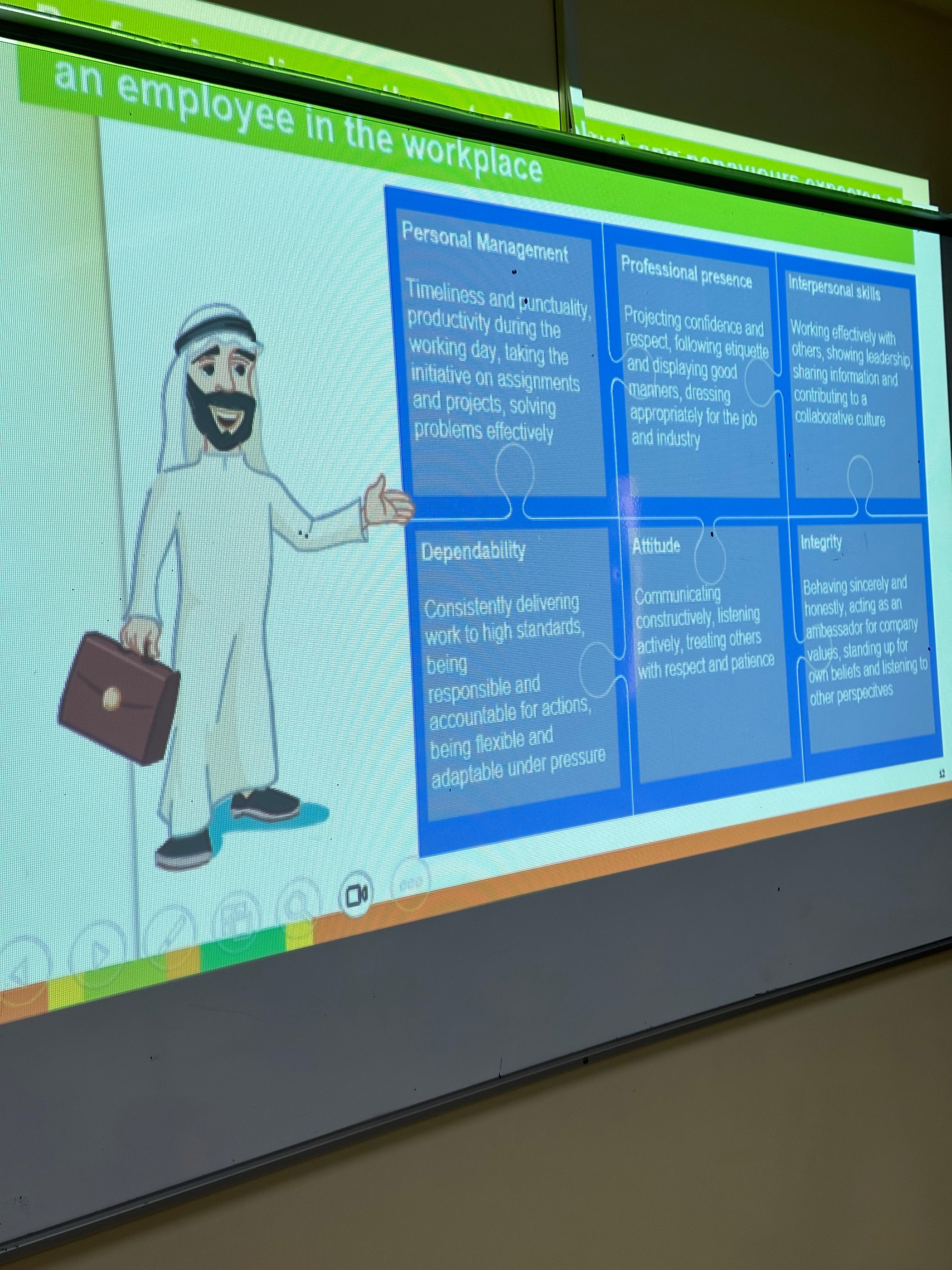  ورشة تعليمية لطلبة الصف الثاني عشر بعنوان Career Success