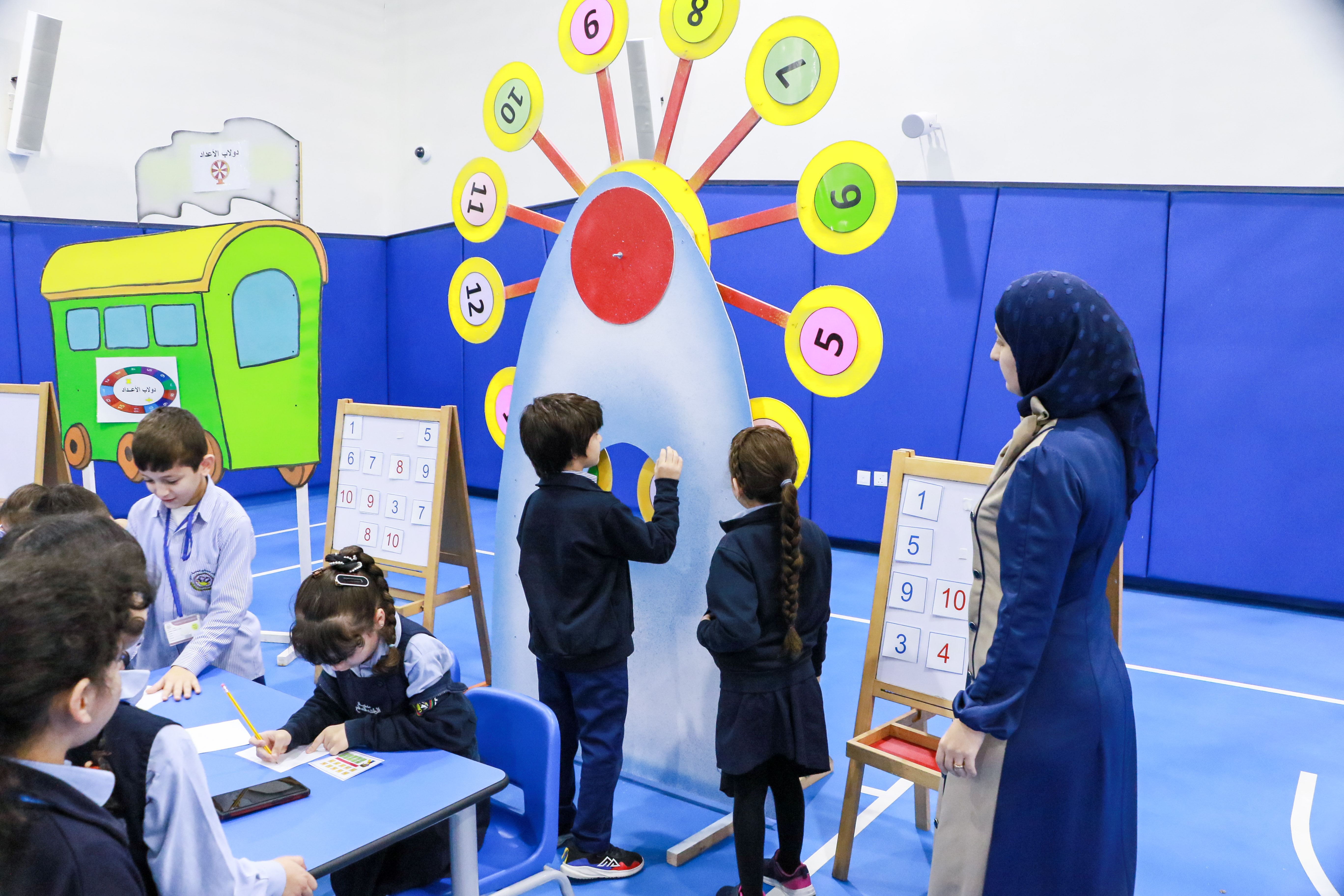  فعالية للحلقة الأولى بعنوان (Math Activity Da)