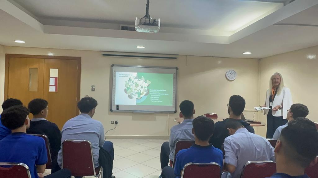 مؤسسة انجاز الأمارات