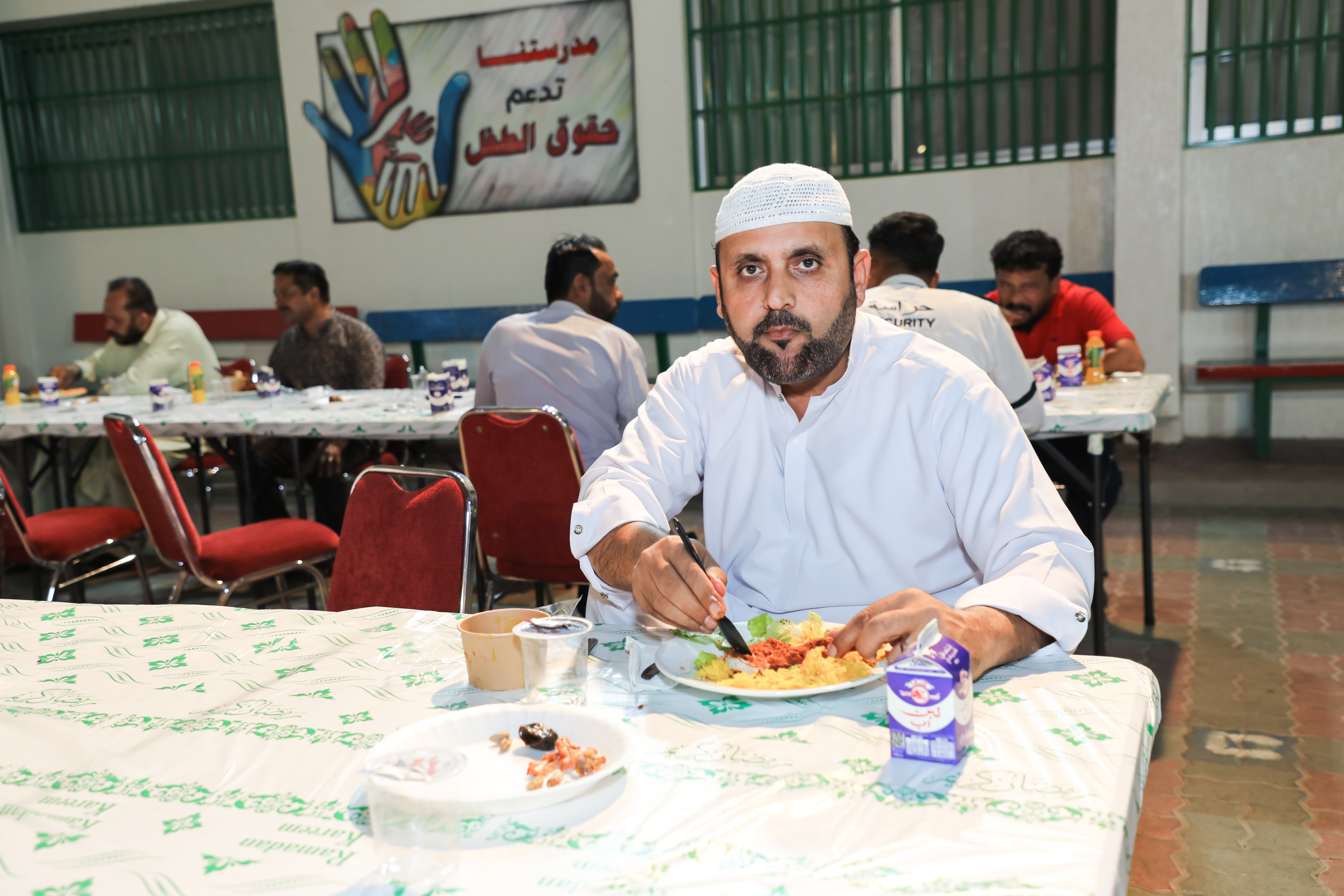 افطار رمضان لطلاب الصف الثاني عشر- بنين  مع المعلمين