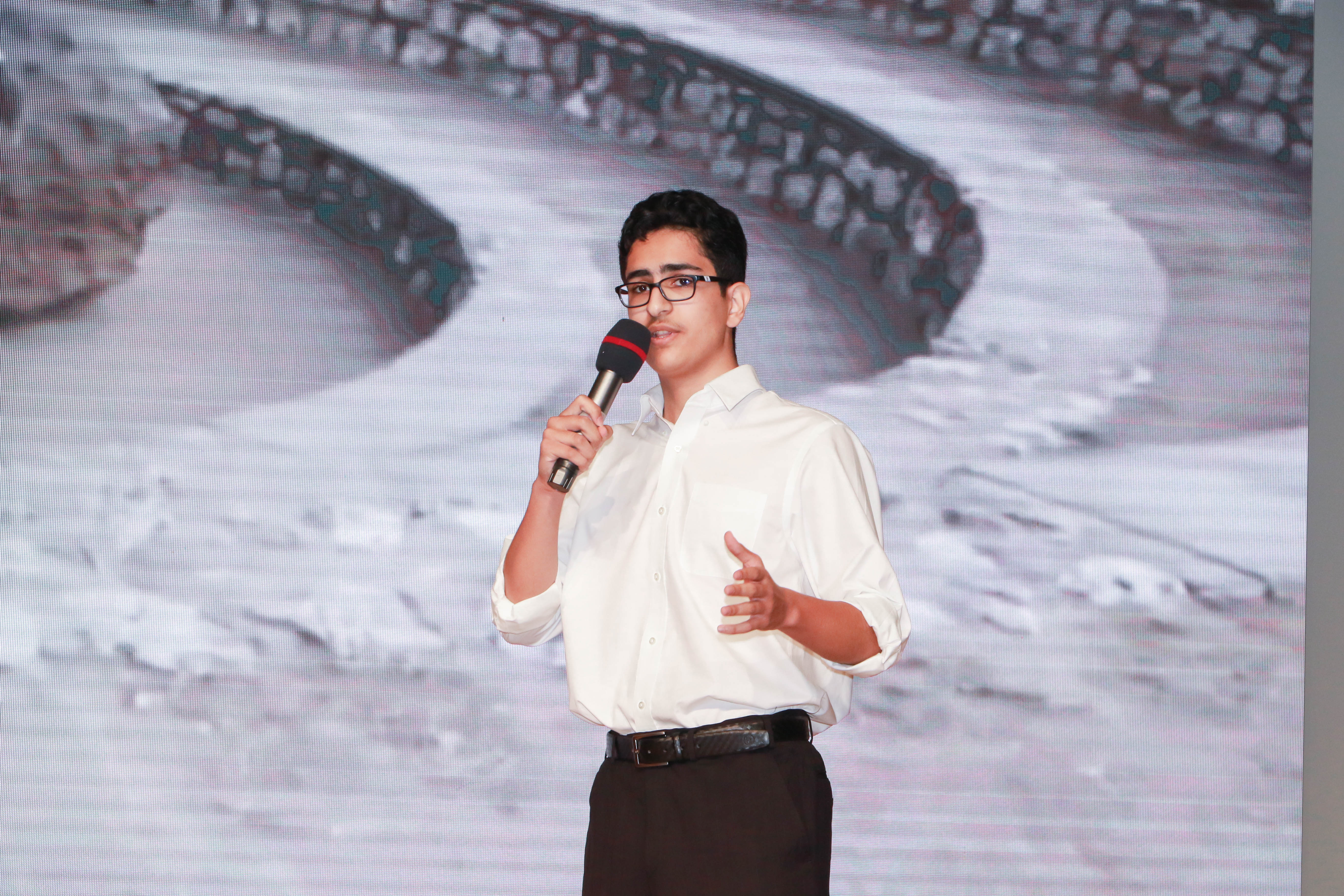 الملتقى الإسلامي الأول من الإنجاز الى الإعجاز