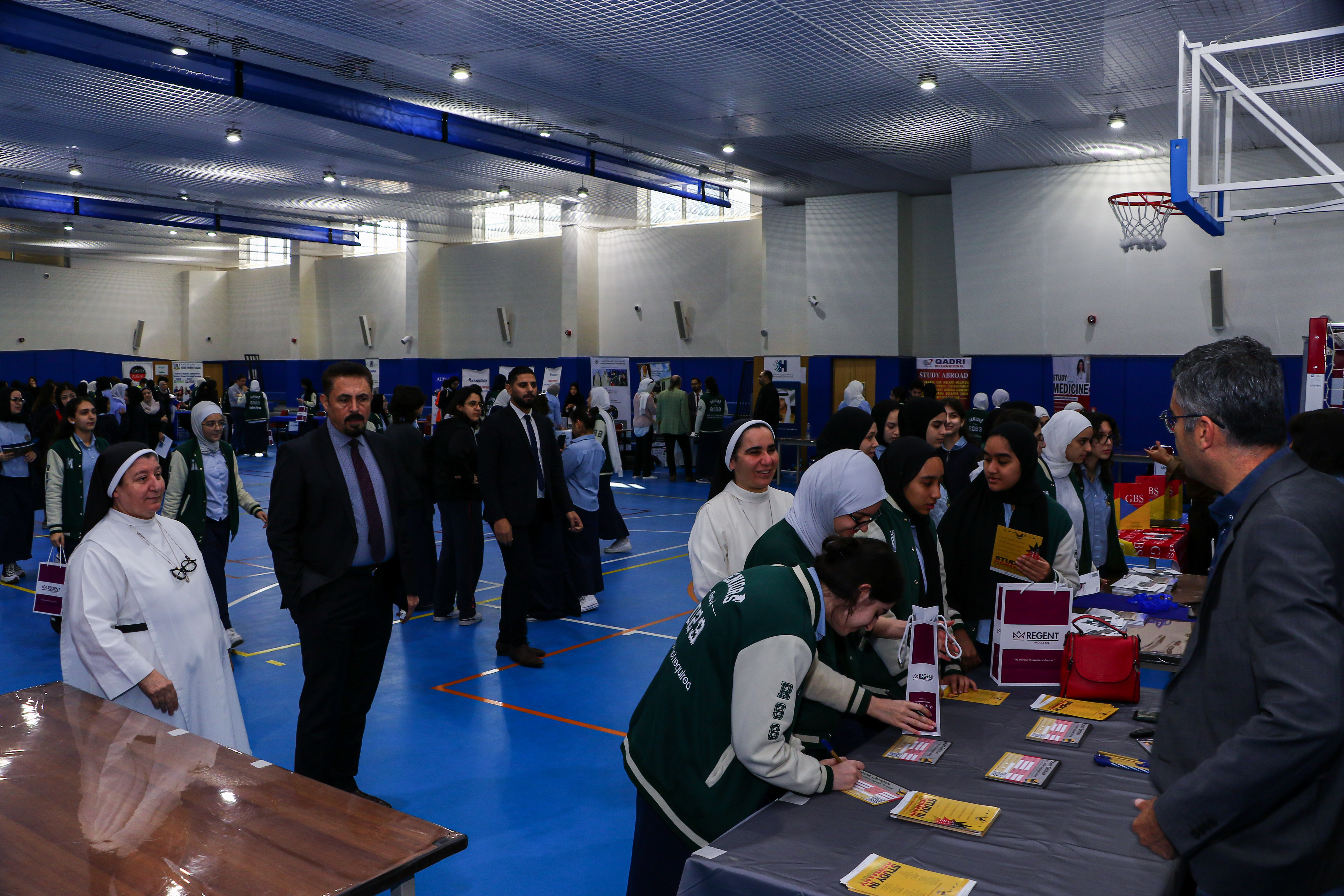 معرض الجامعات 2023-2024