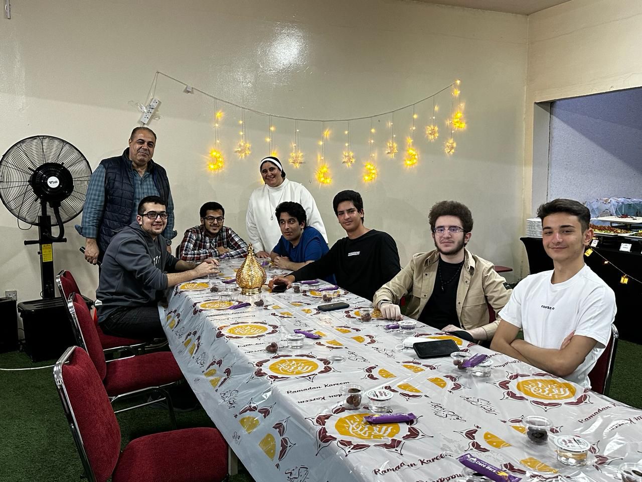 افطار رمضان لطلاب الصف الثاني عشر - بنين