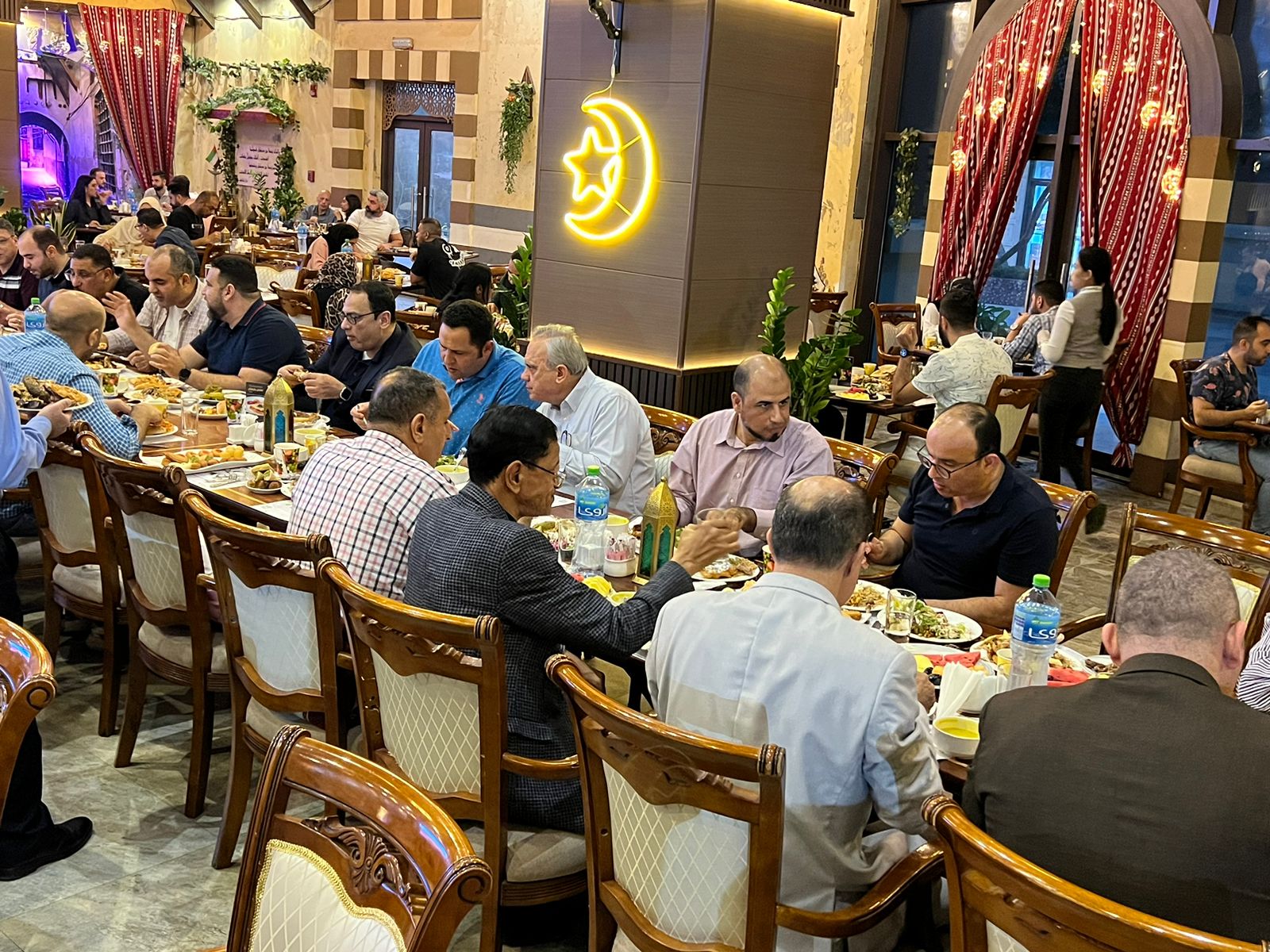دعوة الأفطار الجماعي