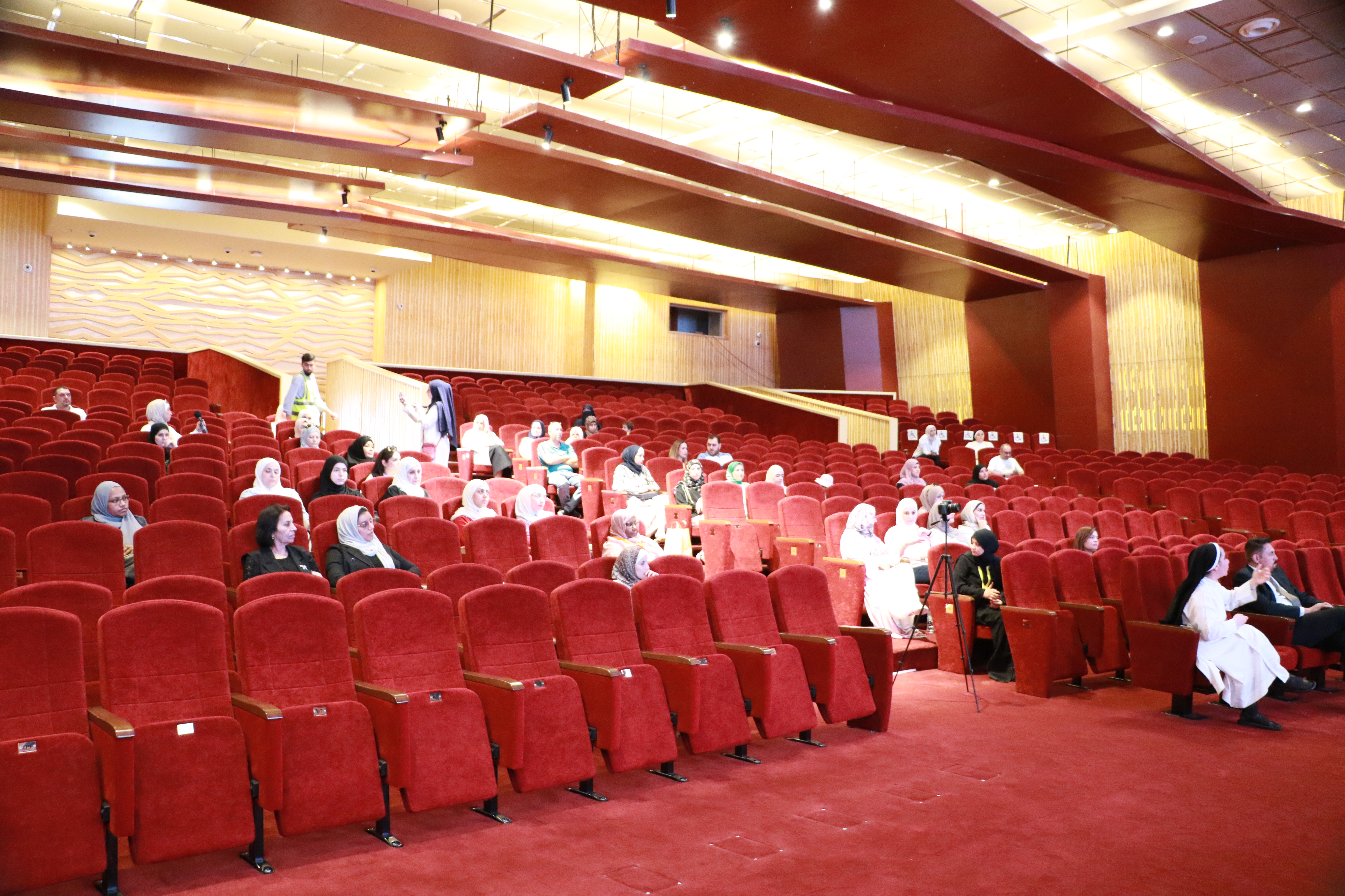 فن التعامل مع الطفل والمراهق